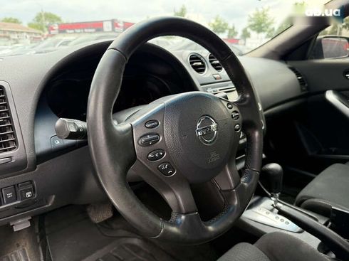 Nissan Altima 2010 - фото 15