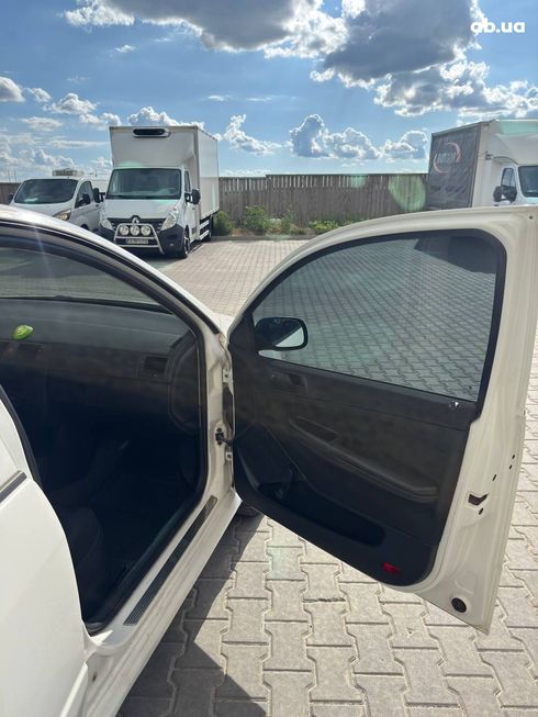 Skoda Fabia 2006 белый - фото 15