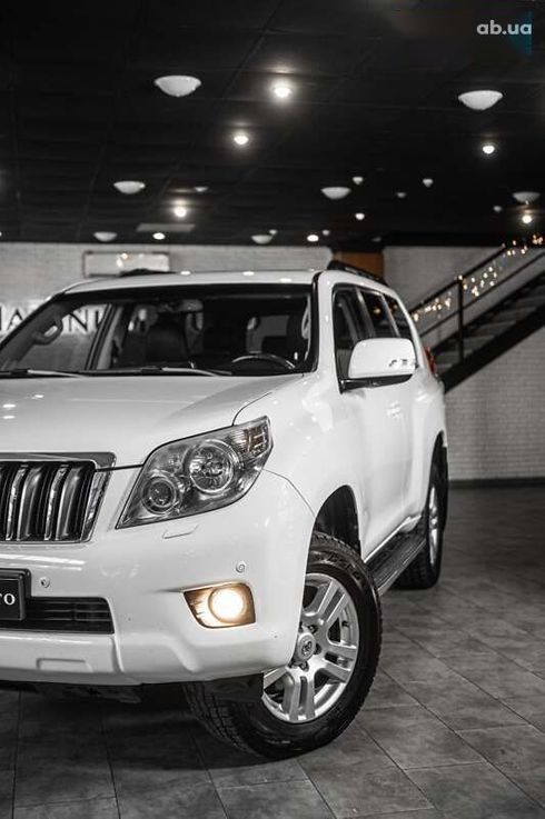 Toyota Land Cruiser Prado 2013 - фото 9