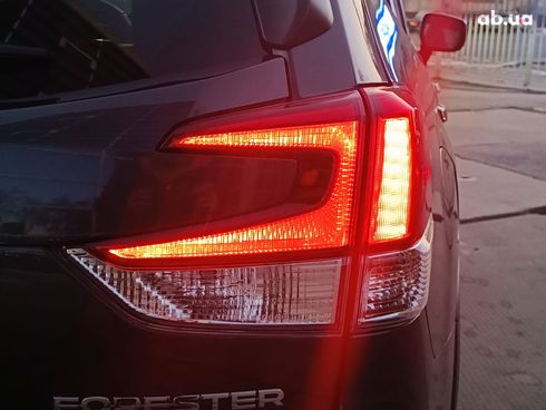 Subaru Forester 2022 серый - фото 9