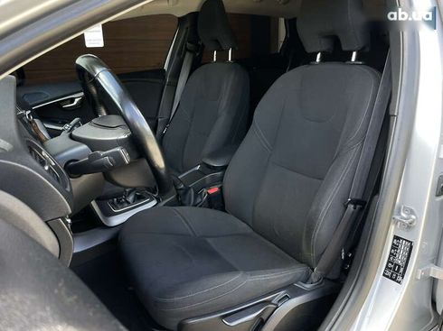 Volvo V40 2014 - фото 25