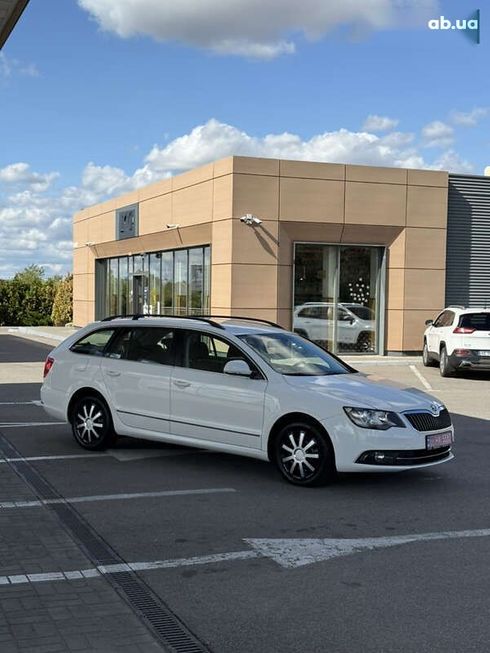 Skoda Superb 2014 - фото 19