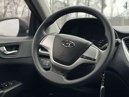 Hyundai Accent 2021 - фото 15