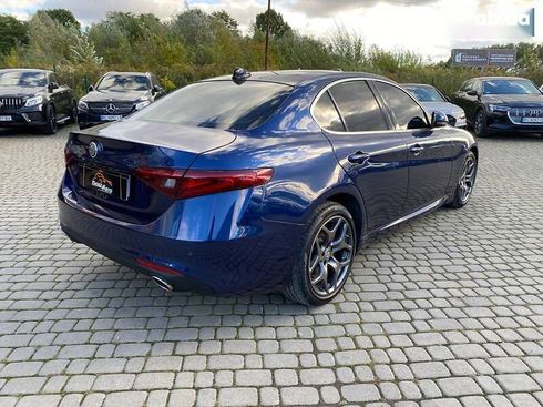 Alfa Romeo Giulia 2019 - фото 8