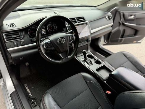 Toyota Camry 2016 - фото 25