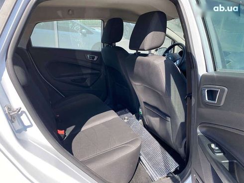 Ford Fiesta 2016 - фото 21