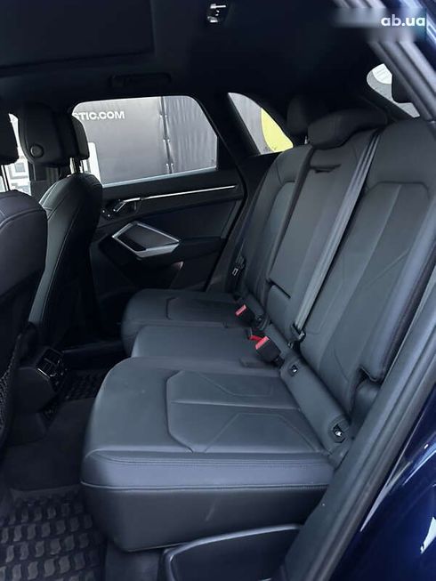 Audi Q3 2020 - фото 11