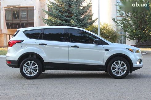 Ford Escape 2019 - фото 9