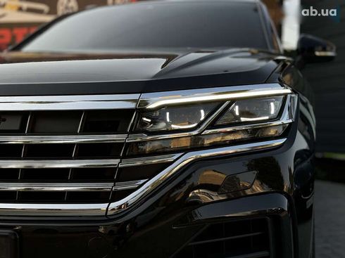 Volkswagen Touareg 2019 - фото 17