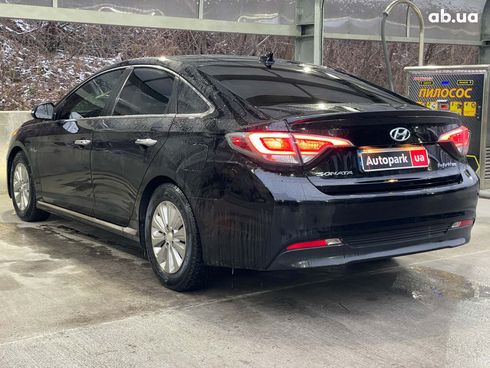 Hyundai Sonata 2016 черный - фото 10