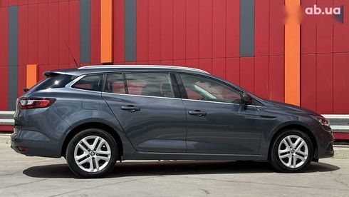 Renault Megane 2020 - фото 13