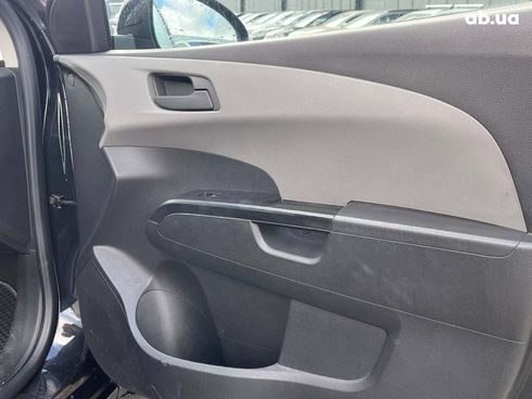Chevrolet Aveo 2011 черный - фото 26