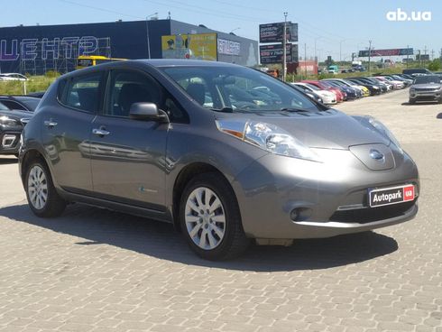 Nissan Leaf 2017 серый - фото 3