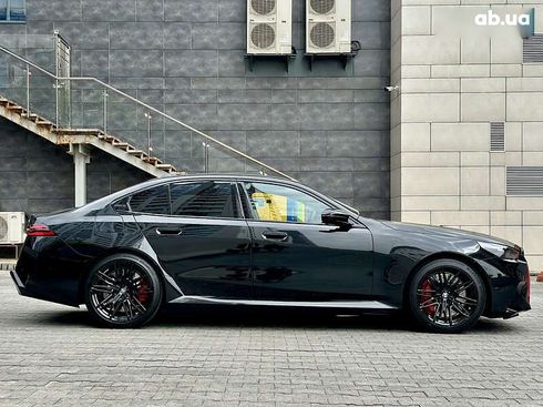 BMW M5 2025 - фото 14
