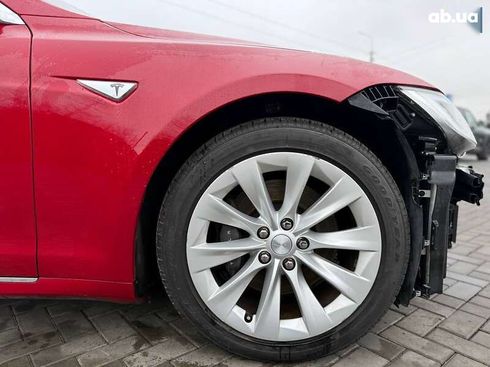 Tesla Model S 2016 - фото 12