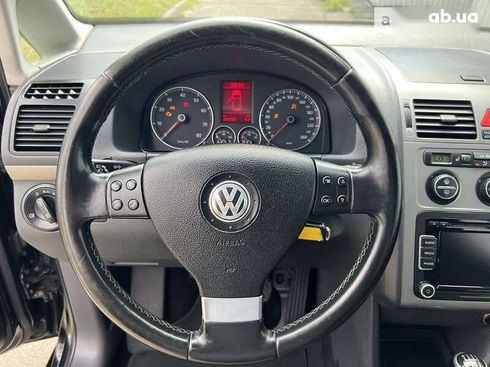 Volkswagen Touran 2009 - фото 26