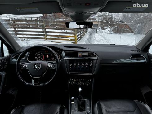 Volkswagen Tiguan 2017 серый - фото 35