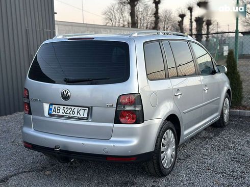 Volkswagen Touran 2008 - фото 11