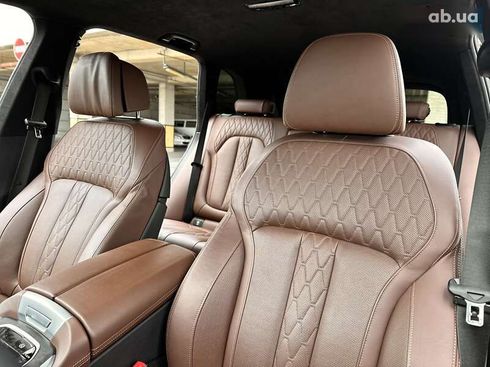BMW X5 2021 - фото 29