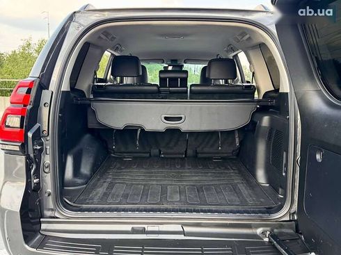 Toyota Land Cruiser Prado 2019 - фото 22