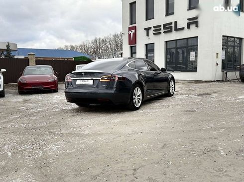 Tesla Model S 2017 - фото 18