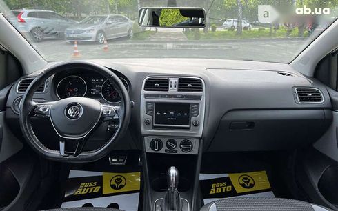 Volkswagen Polo 2015 - фото 12