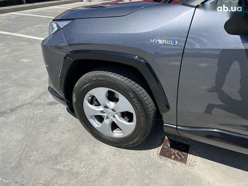 Toyota RAV4 2020 - фото 14