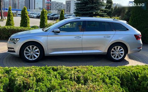 Skoda Superb 2020 - фото 4