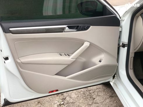 Volkswagen Passat 2018 белый - фото 21