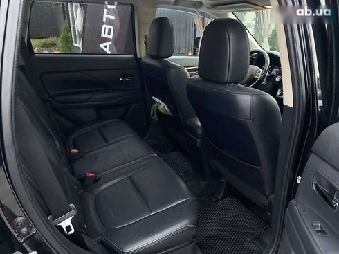 Mitsubishi Outlander 2015 - фото 15