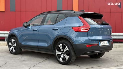 Volvo XC40 2022 - фото 16