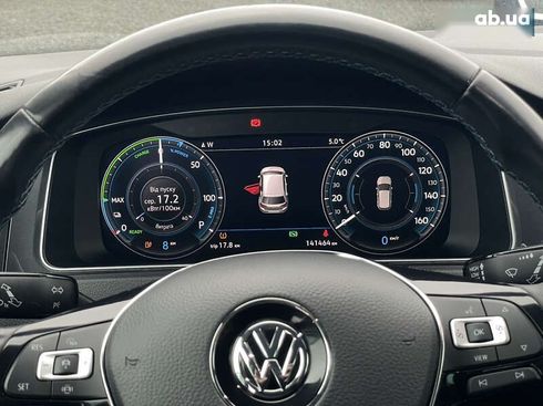 Volkswagen e-Golf 2019 - фото 17