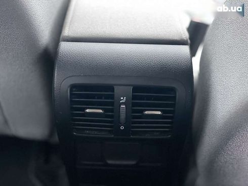 Volkswagen Passat 2010 - фото 19