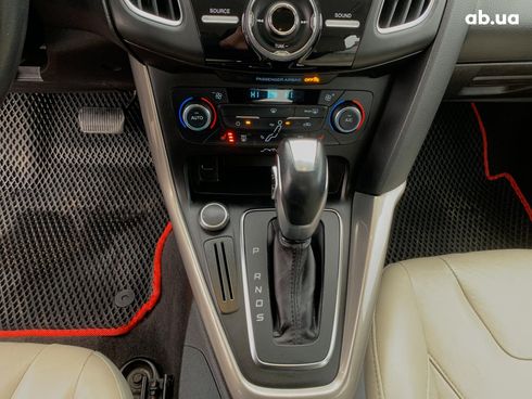 Ford Focus 2016 красный - фото 36