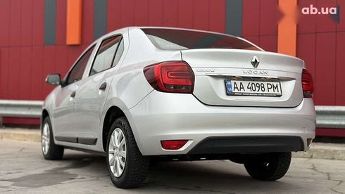 Renault Logan 2017 - фото 15