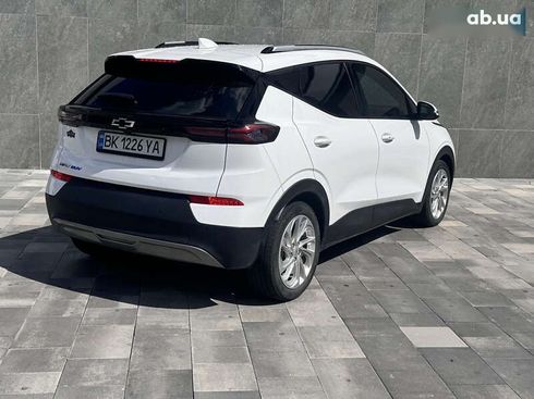 Chevrolet Bolt 2022 - фото 11