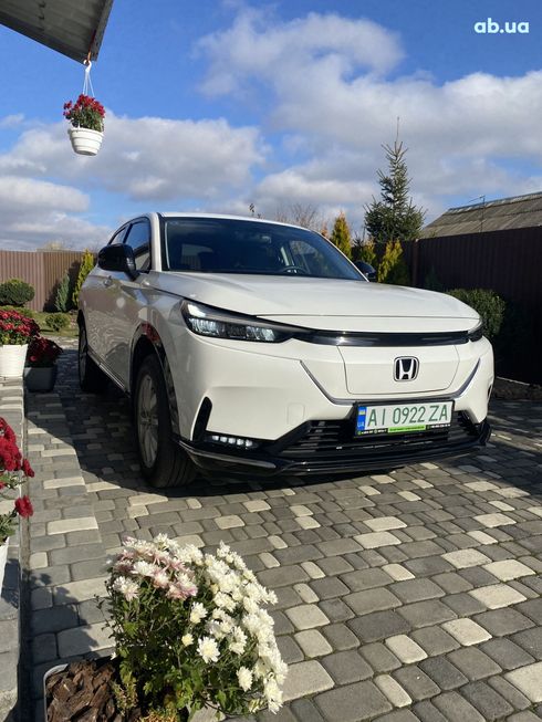 Honda e:NS1 2023 белый - фото 4