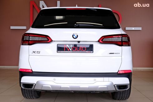 BMW X5 2018 белый - фото 6