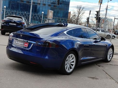 Tesla Model S 2017 синий - фото 9