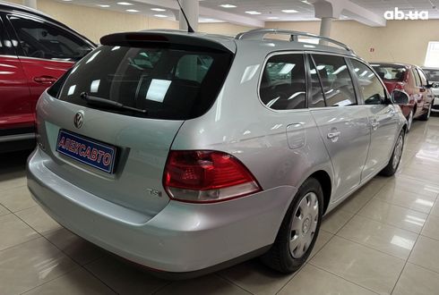 Volkswagen Golf 2009 серебристый - фото 5