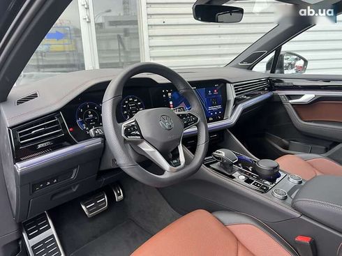 Volkswagen Touareg 2024 - фото 17