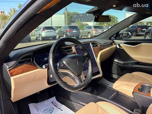 Tesla Model S 2017 - фото 16