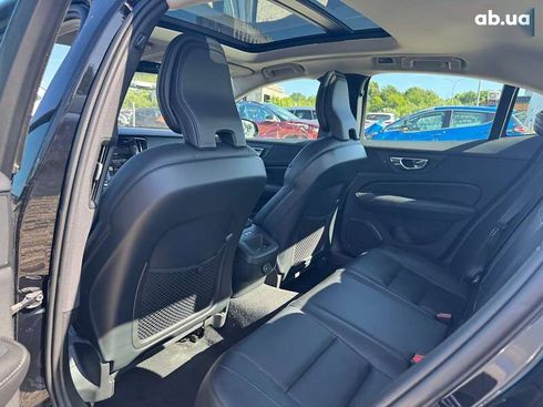 Volvo S60 2021 - фото 17