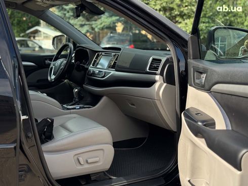 Toyota Highlander 2017 черный - фото 129