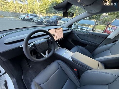 Tesla Model Y 2025 - фото 8