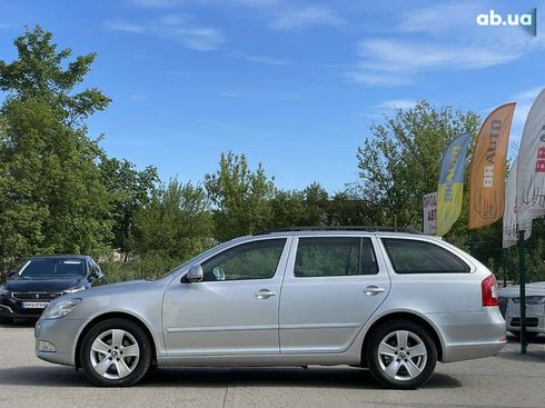 Skoda Octavia 2011 - фото 13
