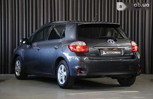 Toyota Auris 2012 - фото 5