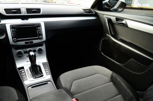 Volkswagen Passat Variant 2012 черный - фото 8