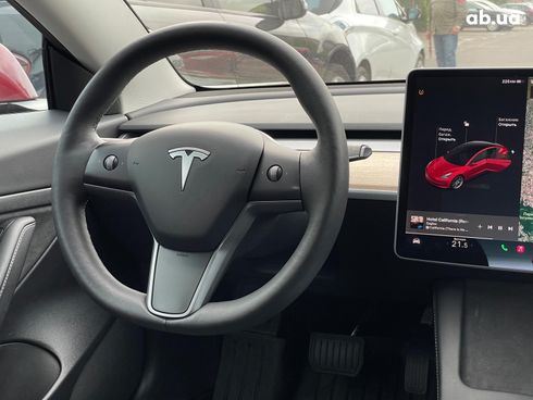 Tesla Model 3 2021 красный - фото 12