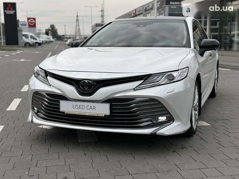 Toyota Camry 2018 - фото 18